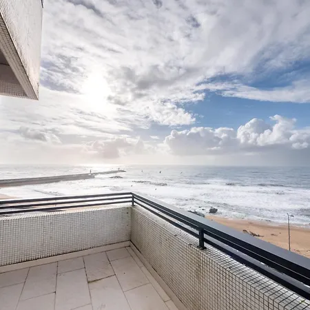 Ocean View Foz דירה *